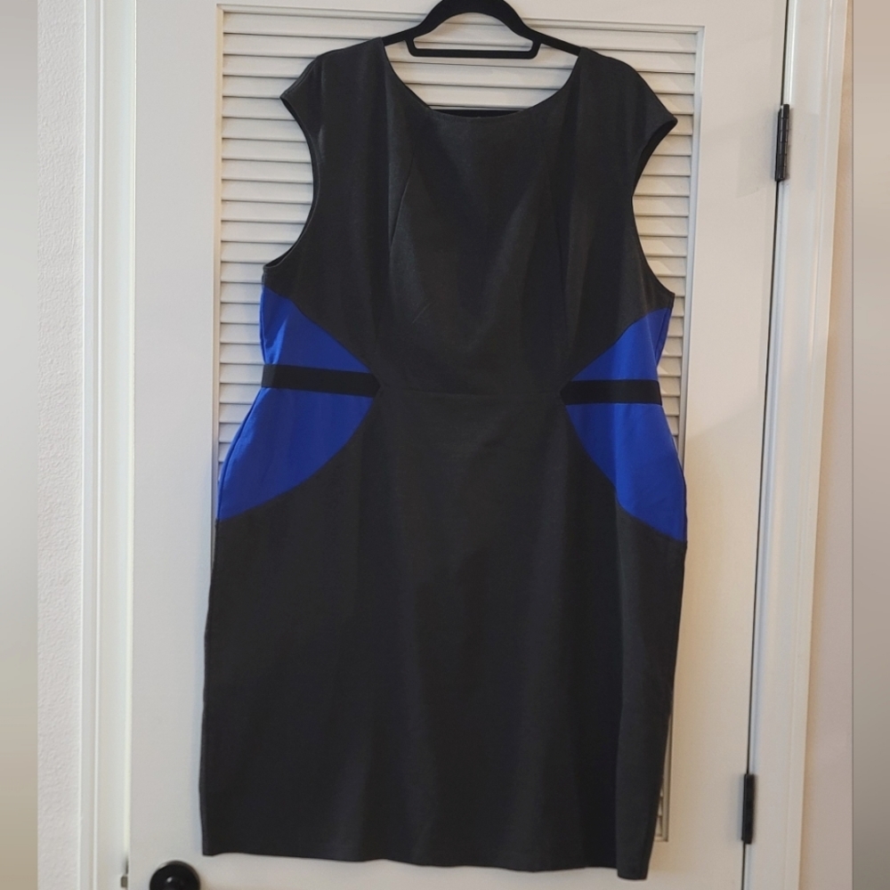 (Plus-Size) Grey & Royal Blue Sleeveless Form-Fitting Dress With Back Zipper